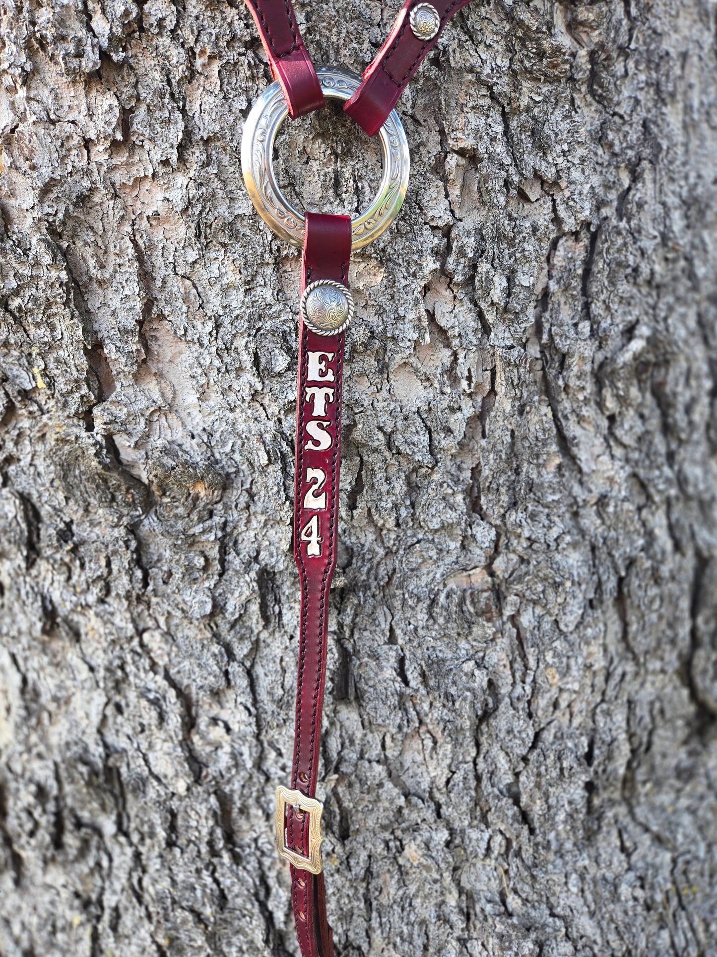 Maroon Large Concho Set