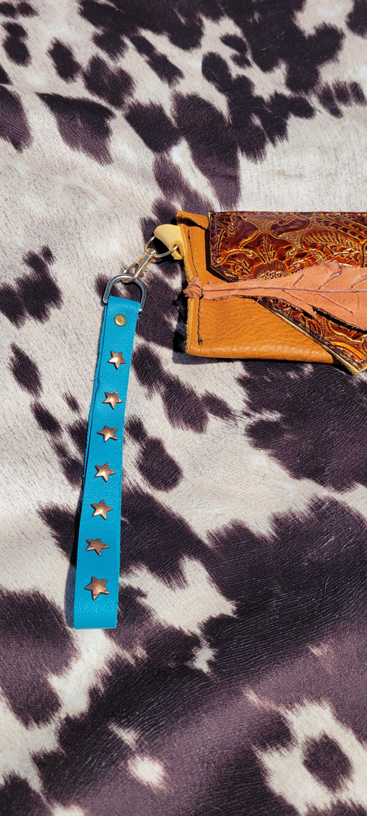 WRISTLET/CLUTCH